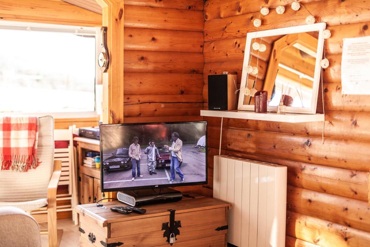 Welsh Retreat 2 Bedroom Log Cabin - Seren Property Trawsfynydd エクステリア 写真