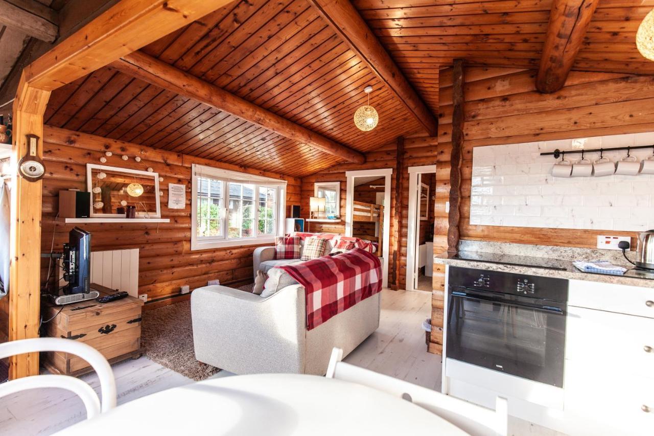 Welsh Retreat 2 Bedroom Log Cabin - Seren Property Trawsfynydd エクステリア 写真